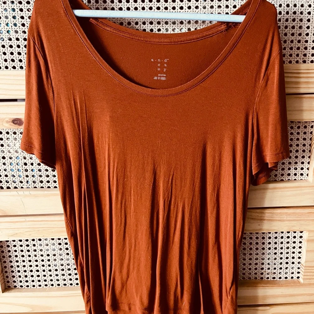 basic orange tee - Picture 1 of 2